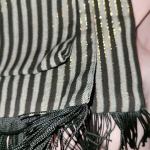 Elegant Striped Scarf with Fringe
